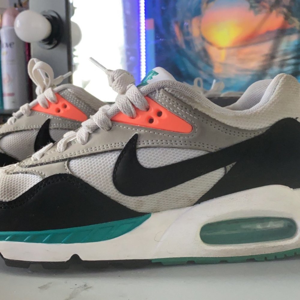Nike air maxes - Size 9 womens